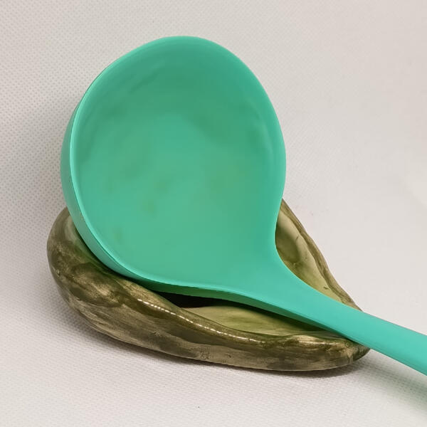 Aguacate de cerámica apoya cucharones